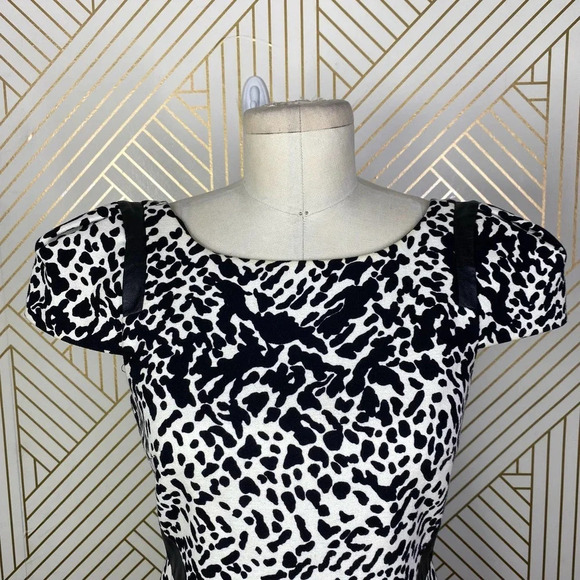Tibi Animal Print Leather Panel Dress Black Cream Size US 2 - Picture 3 of 12
